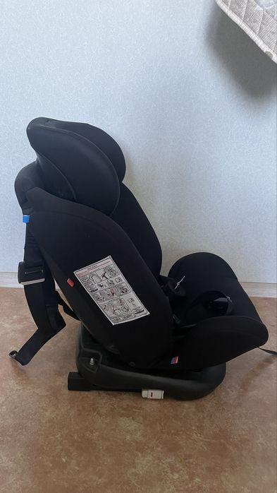 Детское автомобильное кресло