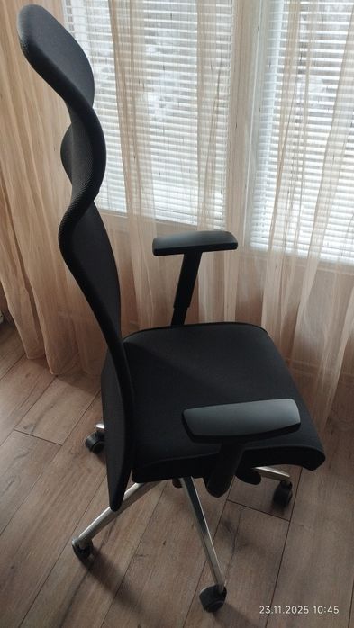 офис стол  TRONHILL