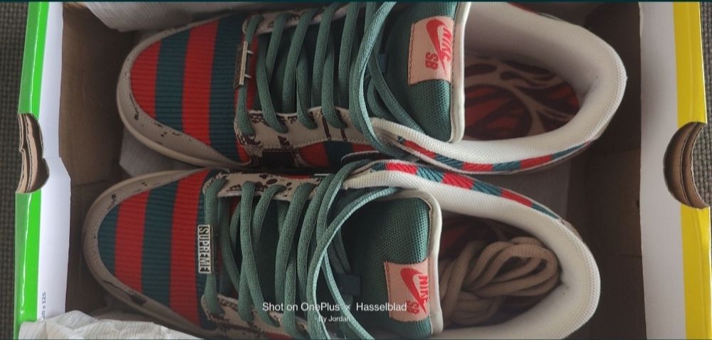 Nike SB Dunk Low Supreme Freddie Krueger "The Nightmare on Elm Street"