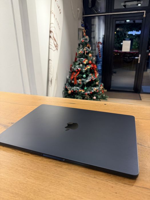 MacBook Air 15 M3 512GB RAM 16GB Midnight - GARANTIE 12 LUNI | TrueGSM