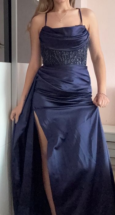 Дамска официална рокля Trendyol