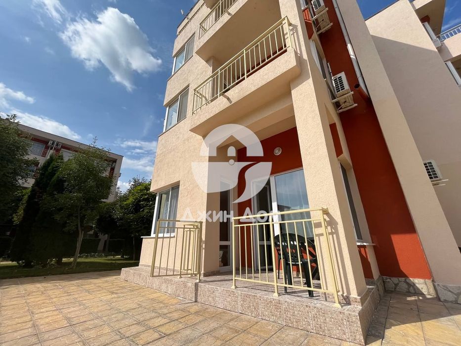 Продава се Двустаен апартамент в к.к. Слънчев бряг - 65 кв.м за 742 €/кв.м - Снимка #8