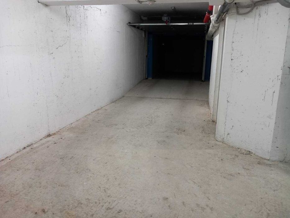 паркинг за 3 коли, в района на Чаталджа