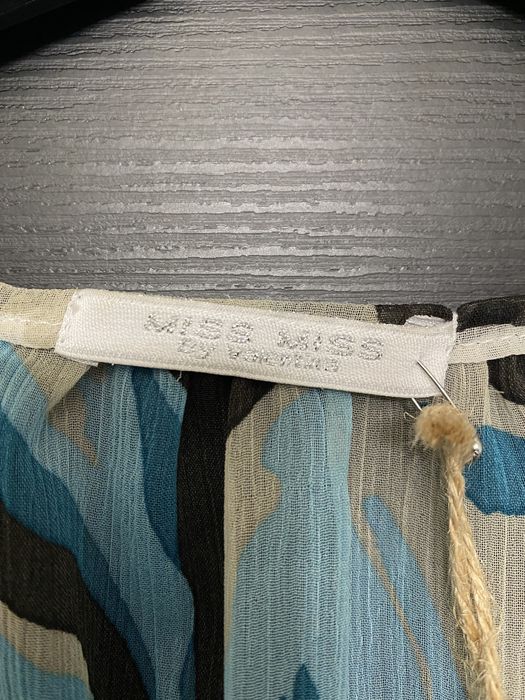 Блузи и ризи синьо….