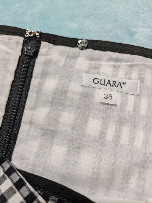 Rochie bustieră de la Guara mărime 38