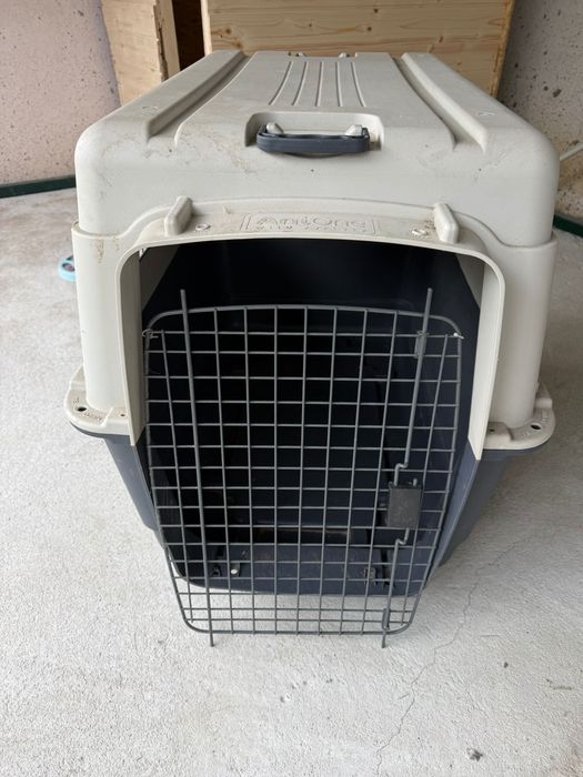 Транспортна клетка за големи кучета