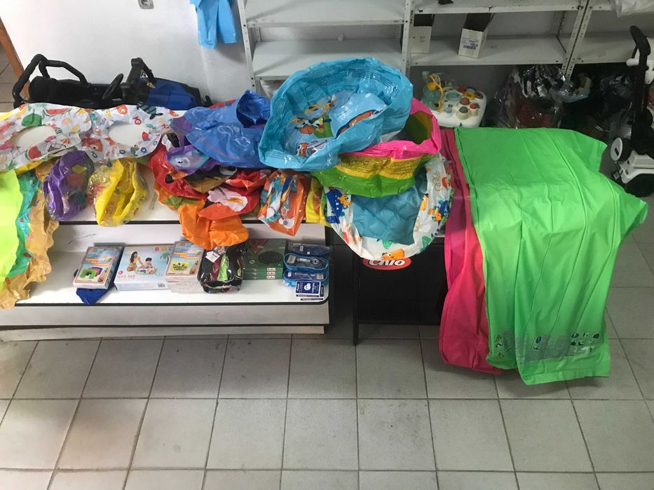 Продавам плажни артикули