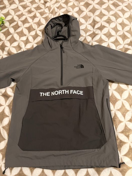 The North Face ветровка