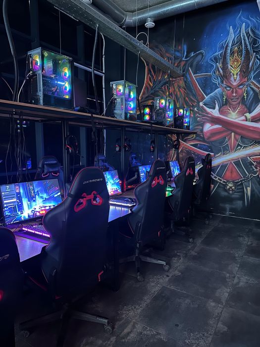 Продам топовый компьютерный клуб