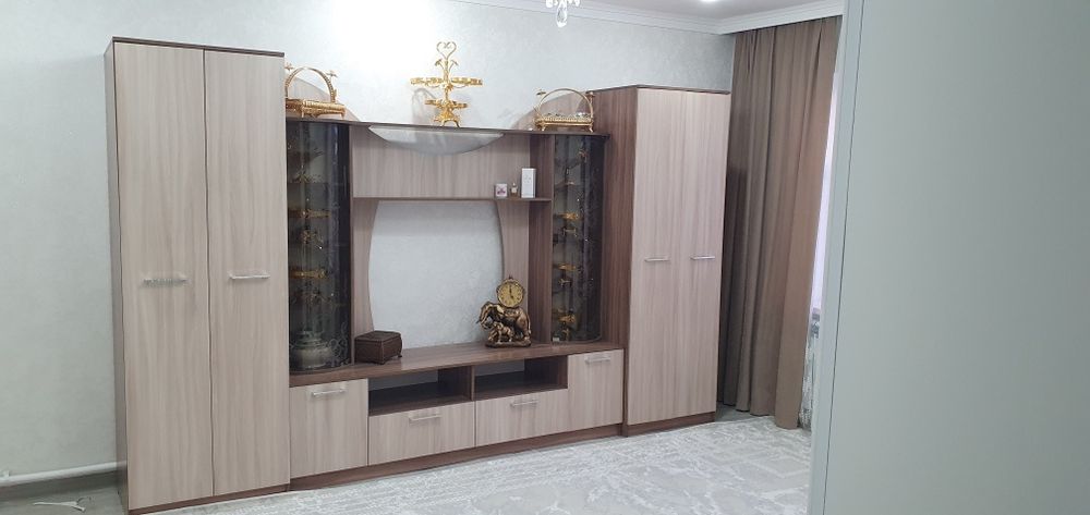 Продам стенку в отличном состоянии.