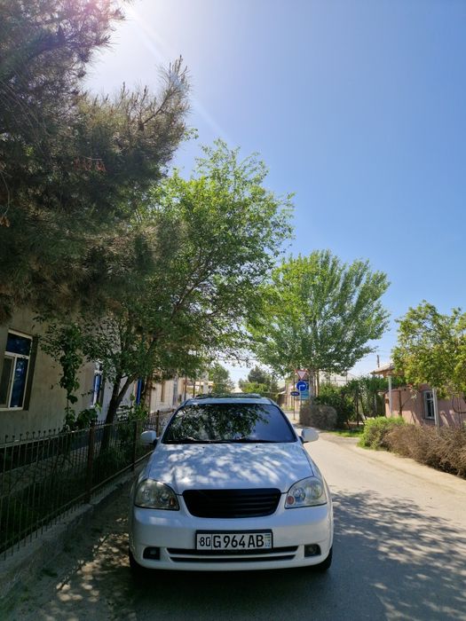 Lacetti 1.8 Сотилади