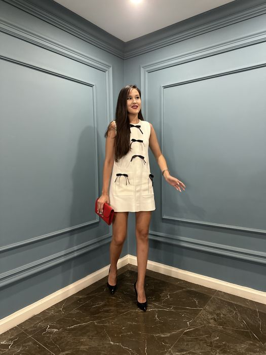 Zara короткое платье с бантиками