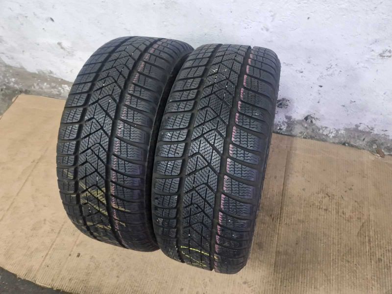 2 Pirelli R18 225/40/ 
зимни гуми 
DOT2820