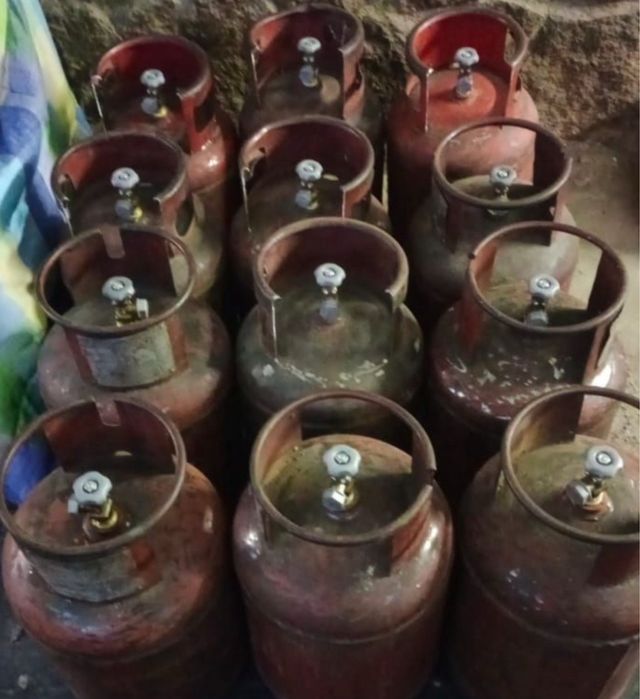 Продам заправленный газ балоны