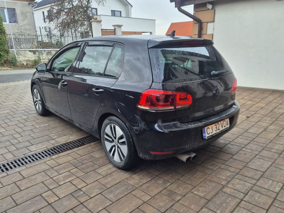 VOLKSWAGEN Golf 2010 — imagine 4