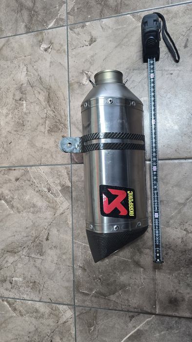 Akrapovic titan-carbon
