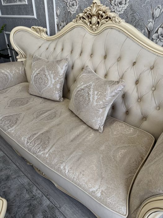 Комплект мягкой мебели