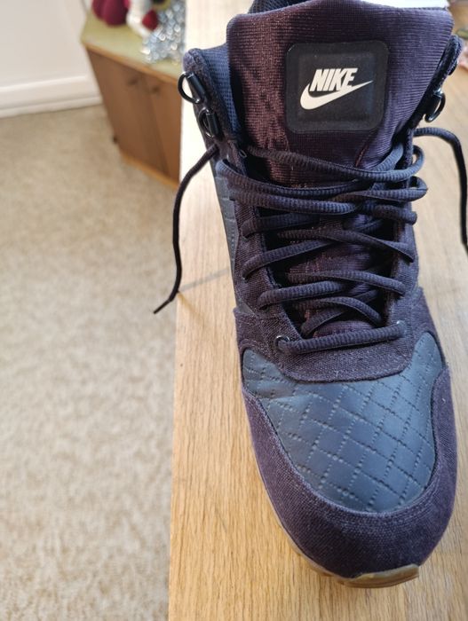 Кецове може и по време на дъжд да се носят си мисля