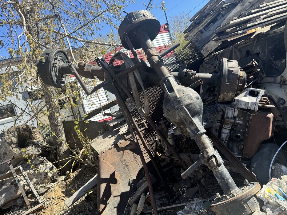 Мост от автомобиля Урал