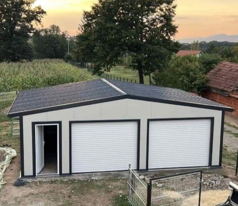 Garaje moderne pe structură metalică și panouri sandwich, ideale pentr