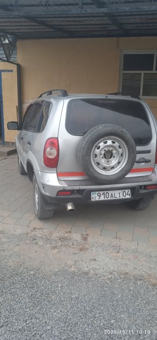 Продам Ниву срочно