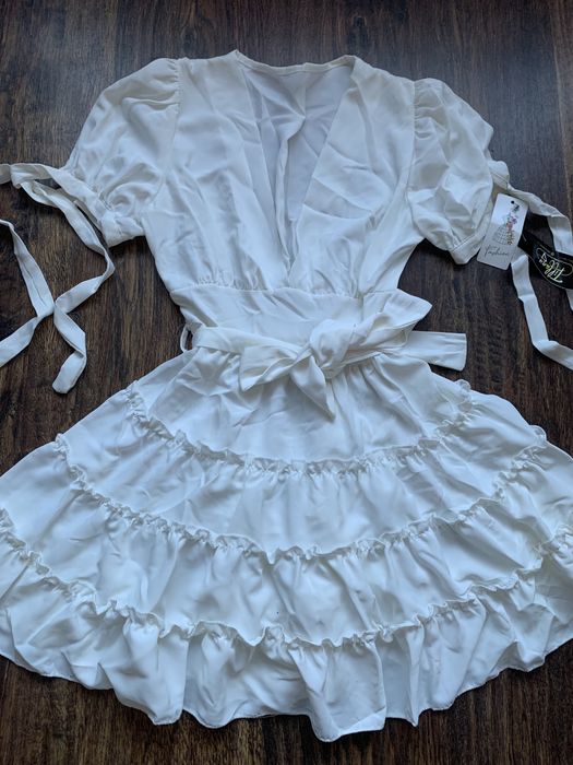 Rochita de vara superba alba noua