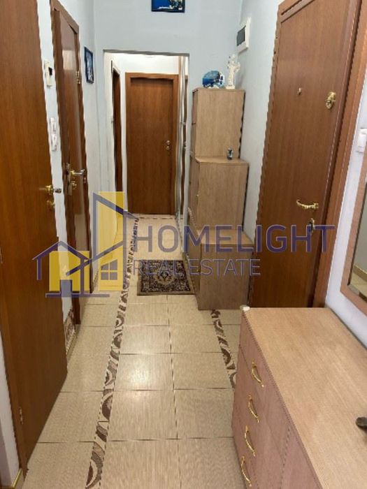 Двустаен апартамент в кв. Красно село