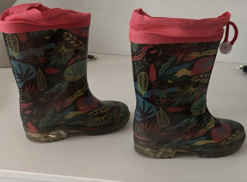 Cizme de ploaie Crocodillo mărimea 27 cu LED-uri, impermeabile, stare foarte bună