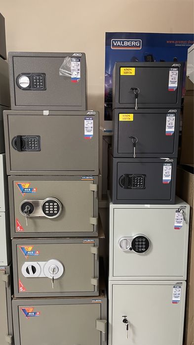 Продам сейфы офисные