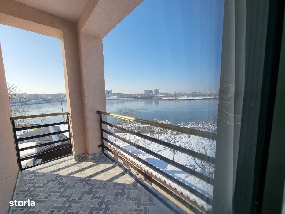 Casa frumoasa langa lacul Fundeni