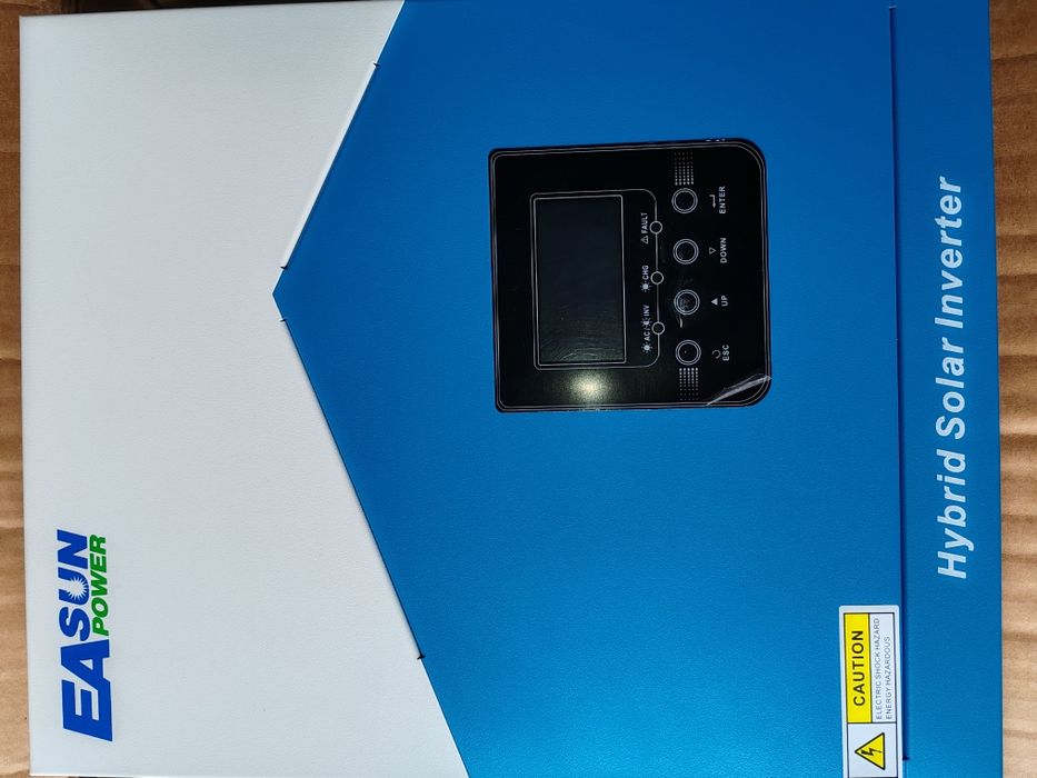 Invertor Easun hibrid