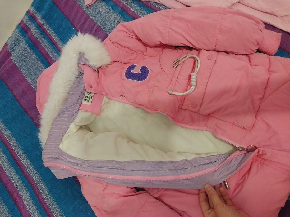Продам детские вещи всё  за!