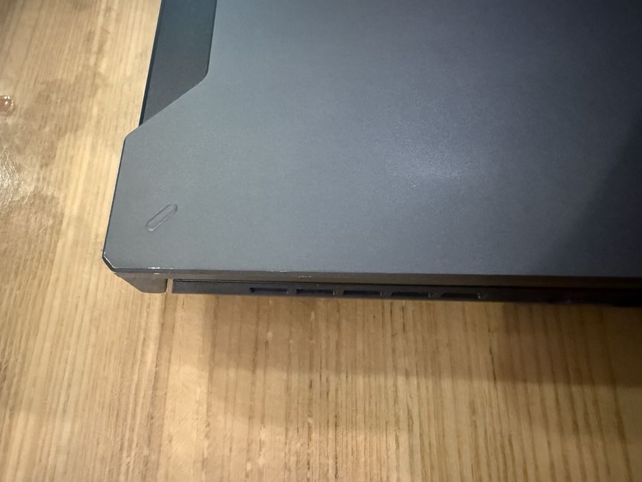 Asus Tuff Gaming rtx4050,Amd ryzen7 7434,16гб 4800/512гб накопитель