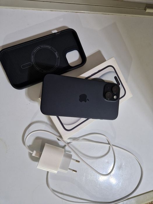 iphone  15 128gb  90%