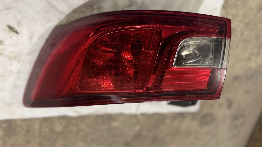 Lampa / Stop dreapta spate RENAULT CLIO 4 / AN 2014 - COD 265502631R