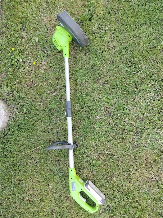 Trimmer greenworks