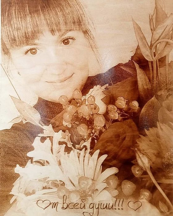 Портрет на дереве