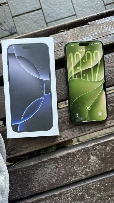 Продам 16 про макс 256гб