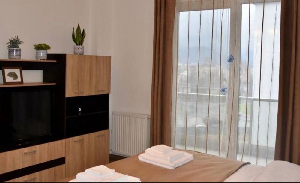 Închiriez garsonieră complet utilată