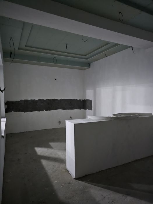 Участка сотилади 6хона 2 сотих 5 санузел комолон махалла дружба