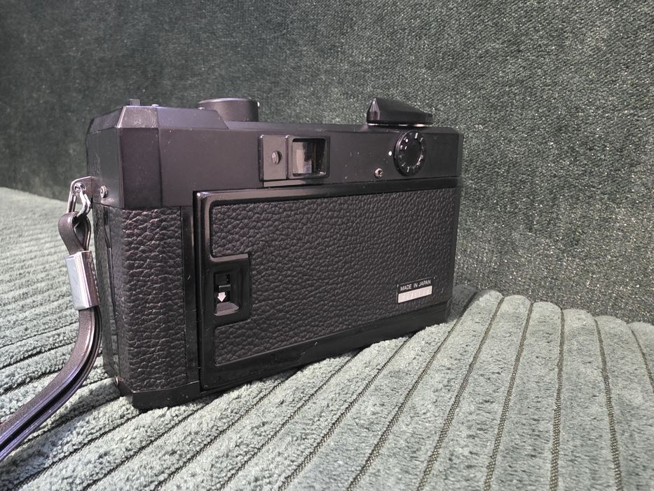 Cosina Flash 35 E ретро фотоапарат