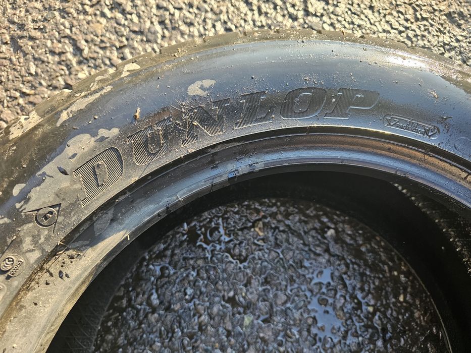 235 55 17 vara dunlop