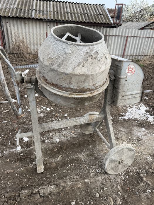 Vand betoniera stare buna 180 motor refacut nou