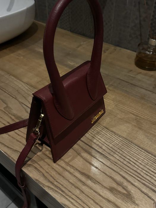 продам сумку jacquemus оригинал