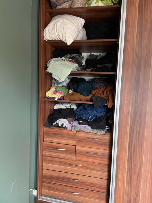 Мебели за спалня