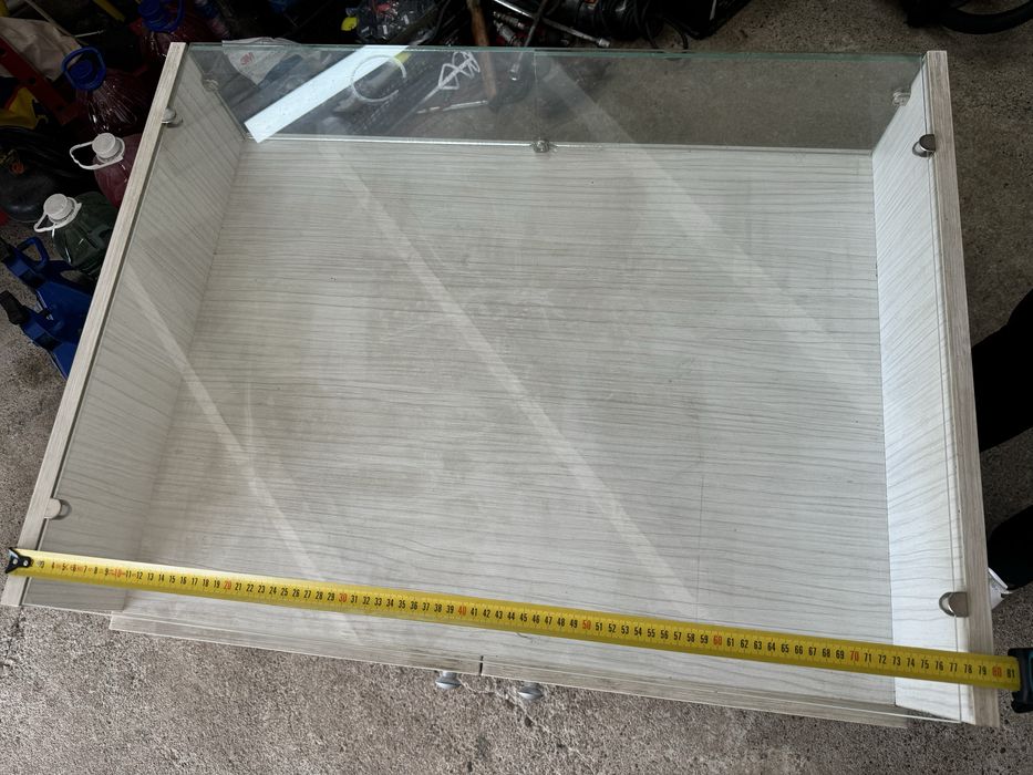 Оборудване за магазин витрина