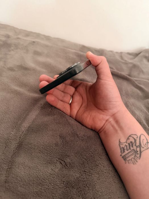 Iphone 15 pro max 256gb 88% идеал