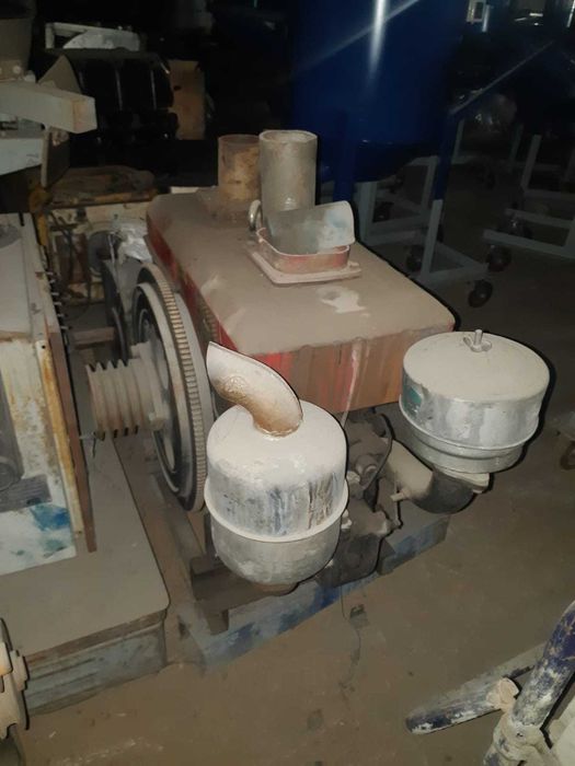 Электродвигатели крановые и дизельный двигатель