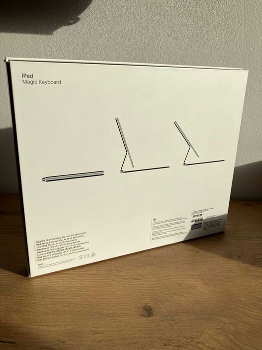 Magic Keyboard Apple iPad Pro 12.9 (3rd–5th gen)–Alb, Layout Românesc