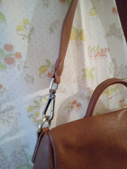 Geanta convertibila in rucsac, nou cu eticheta